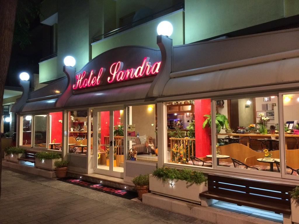 Hotel Sandra ガッテーオ・ア・マーレ エクステリア 写真